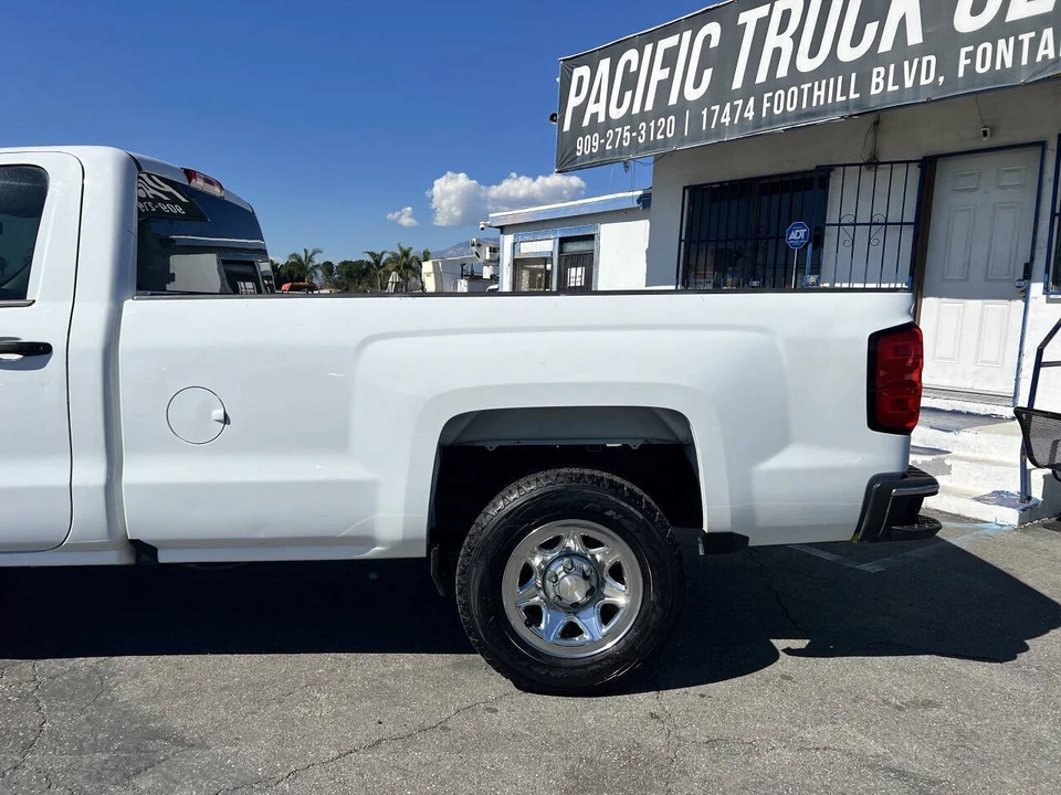 2018 Chevrolet Silverado 2nd Gen - Image 11 of 18