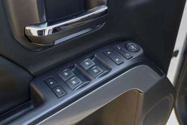 2018 Chevrolet Silverado 3rd Gen - Image 15 of 21