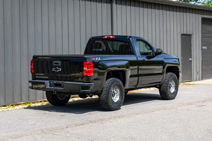 2018 Chevrolet Silverado 3rd Gen - Image 3 of 31