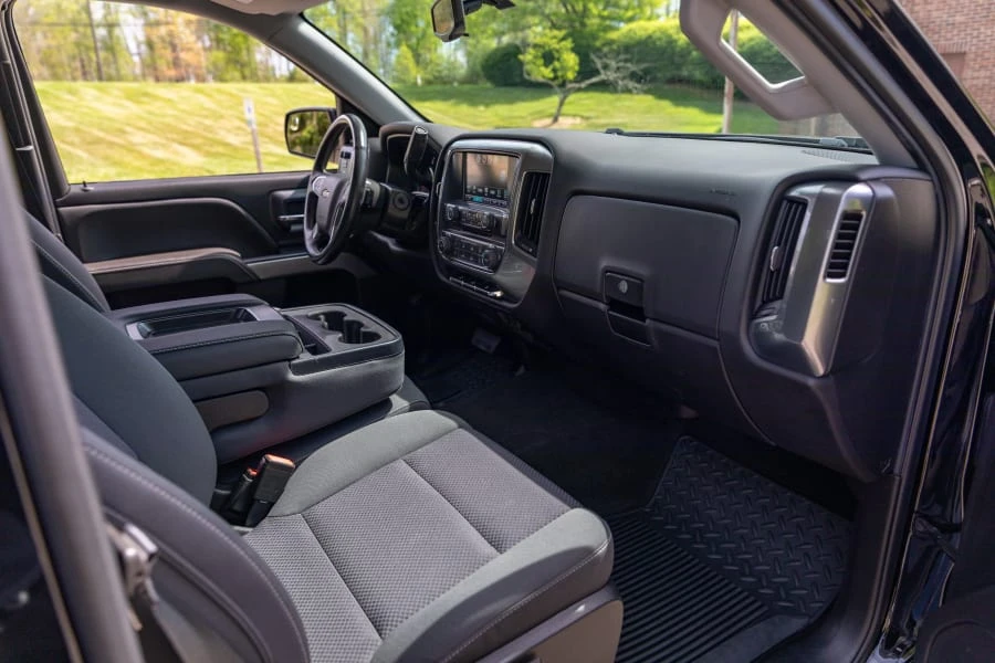 2018 Chevrolet Silverado 3rd Gen - Image 19 of 31