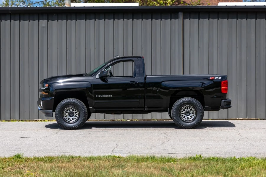 2018 Chevrolet Silverado 3rd Gen - Image 2 of 31