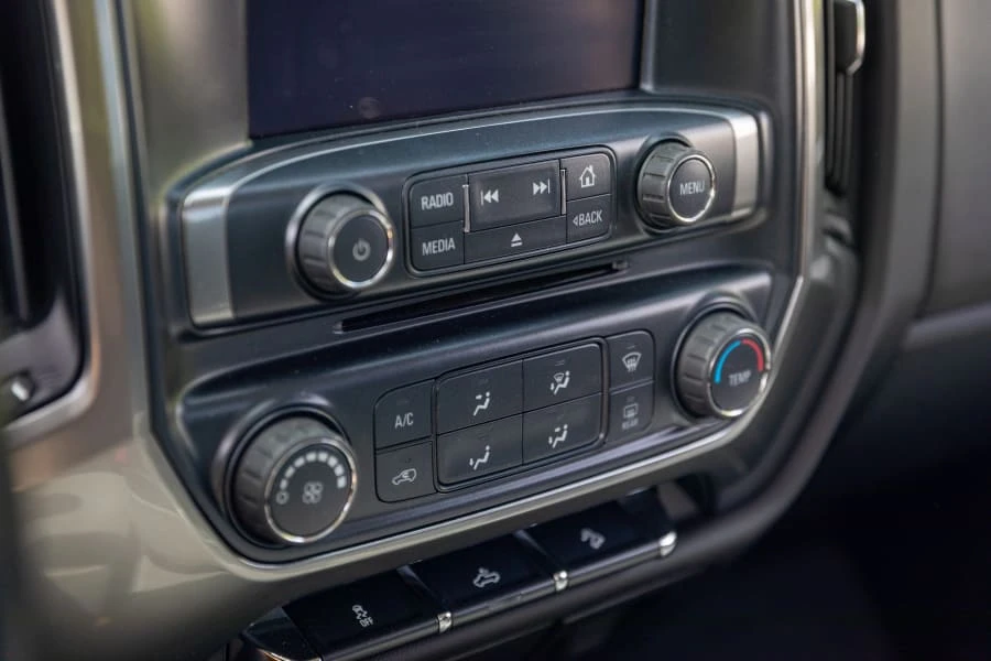 2018 Chevrolet Silverado 3rd Gen - Image 21 of 31