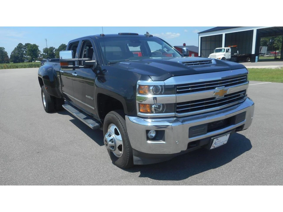 2018 Chevrolet Silverado 3rd Gen - Image 5 of 16