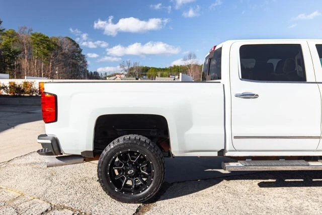 2018 Chevrolet Silverado Heavy Duty 3rd Gen - Image 14 of 21