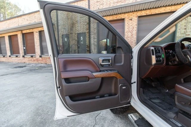 2018 Chevrolet Silverado Heavy Duty 3rd Gen - Image 17 of 21