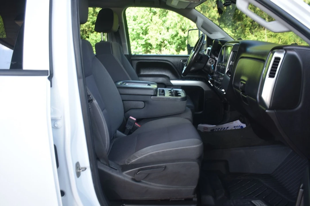 2018 Chevrolet Silverado Heavy Duty 3rd Gen - Image 16 of 20