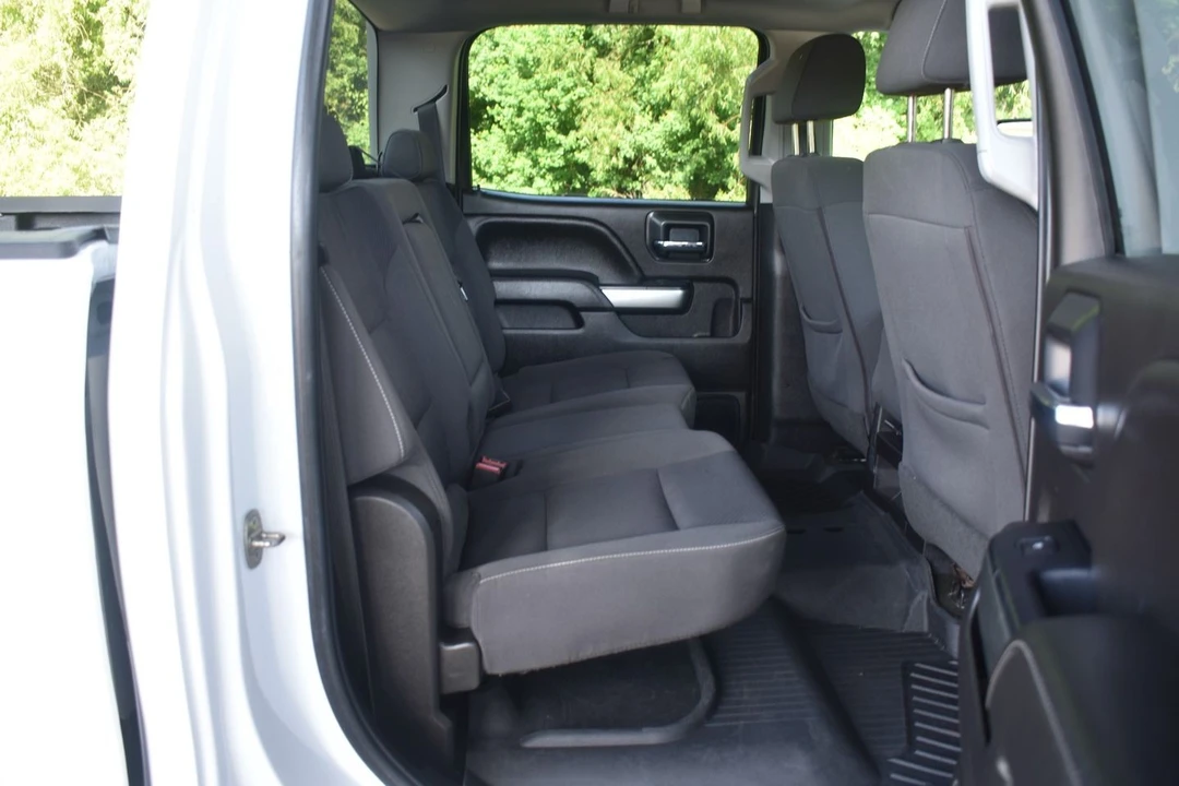2018 Chevrolet Silverado Heavy Duty 3rd Gen - Image 15 of 20