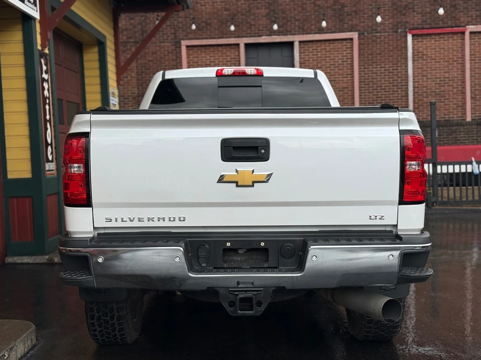 2018 Chevrolet Silverado Heavy Duty 3rd Gen - Image 4 of 21