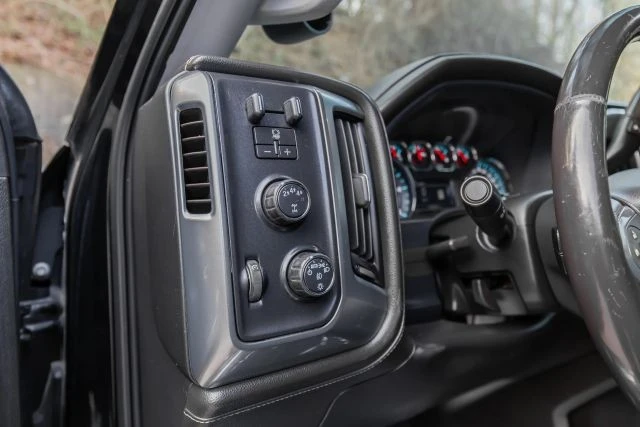 2018 Chevrolet Silverado Heavy Duty 3rd Gen - Image 19 of 21