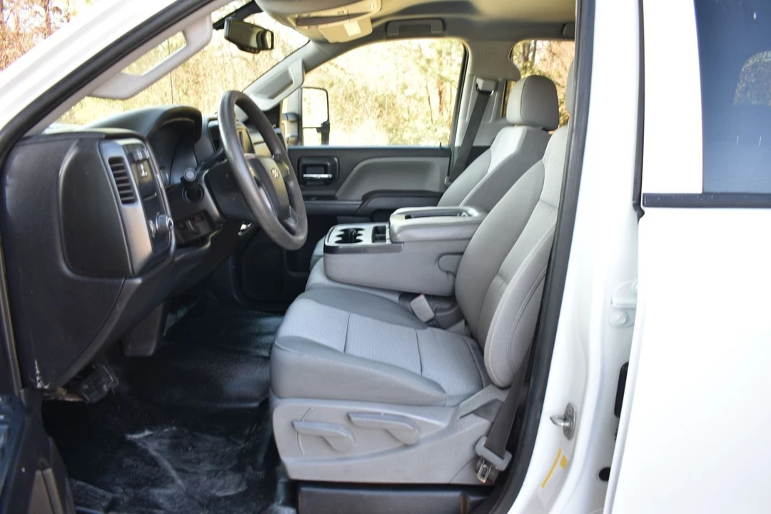 2018 Chevrolet Silverado Heavy Duty 3rd Gen - Image 10 of 20