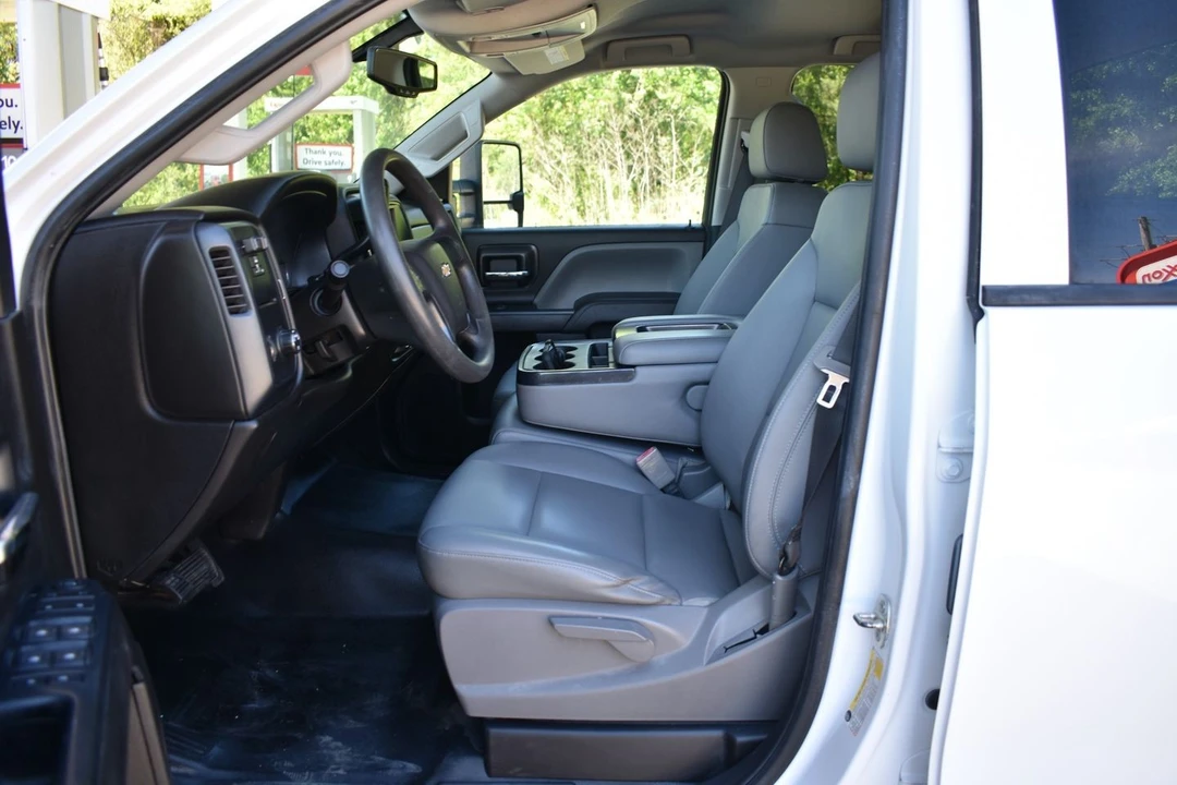 2018 Chevrolet Silverado Heavy Duty 3rd Gen - Image 10 of 21