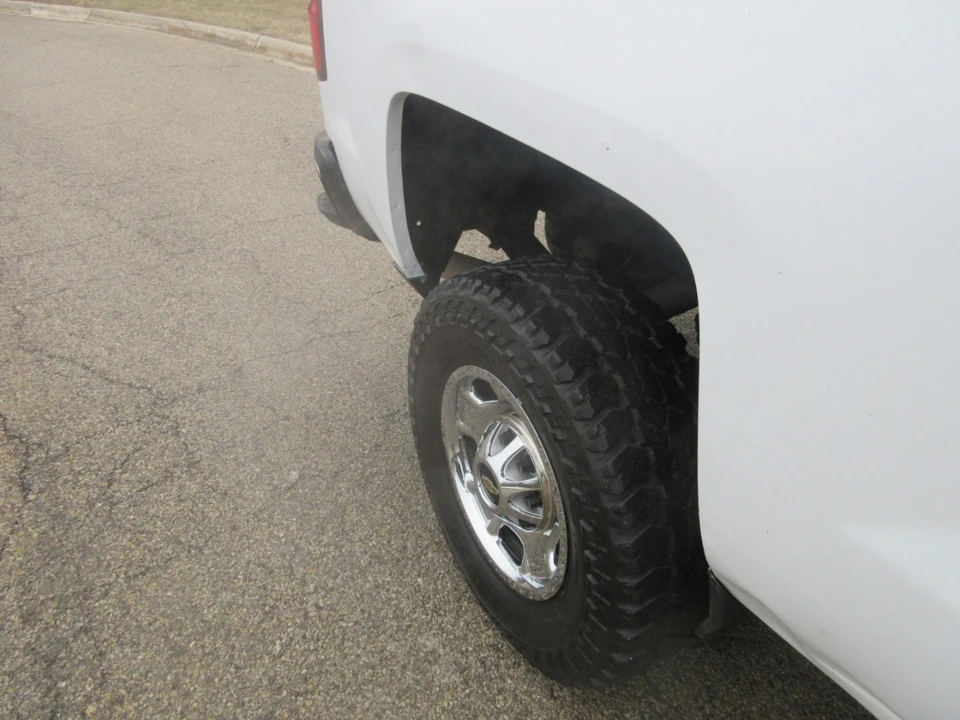 2018 Chevrolet Silverado Heavy Duty 3rd Gen - Image 16 of 21