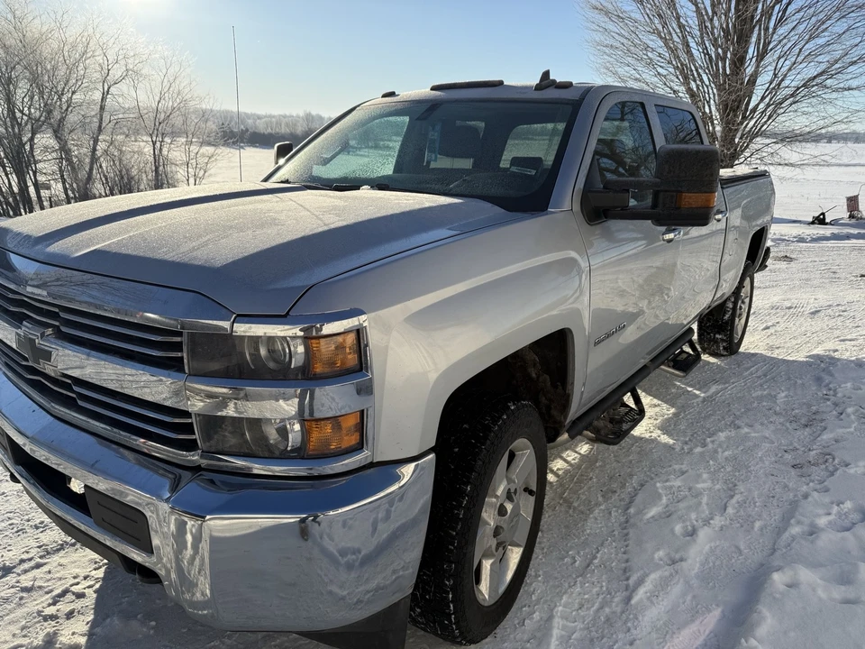 2018 Chevrolet Silverado Heavy Duty 3rd Gen - Image 3 of 15