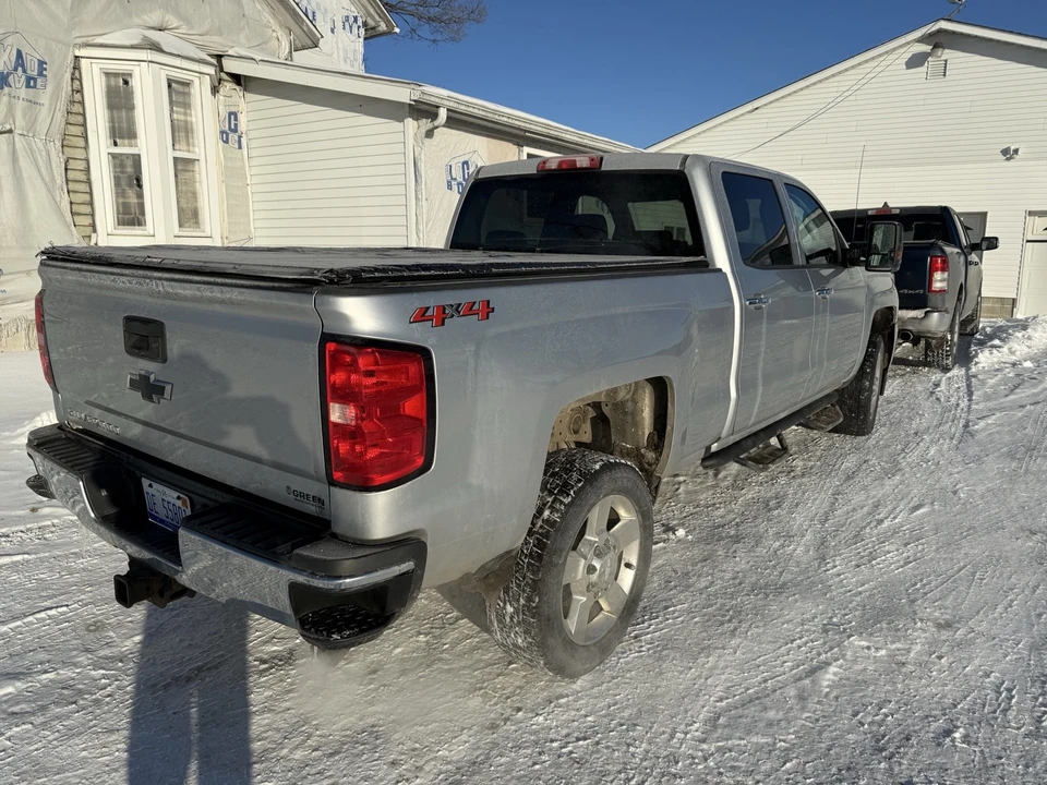 2018 Chevrolet Silverado Heavy Duty 3rd Gen - Image 5 of 15