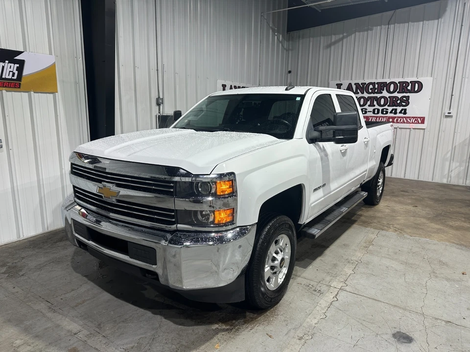 2018 Chevrolet Silverado Heavy Duty 3rd Gen - Image 2 of 21