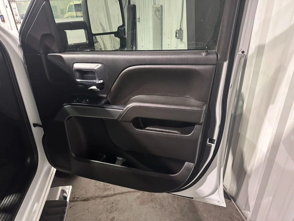 2018 Chevrolet Silverado Heavy Duty 3rd Gen - Image 11 of 21