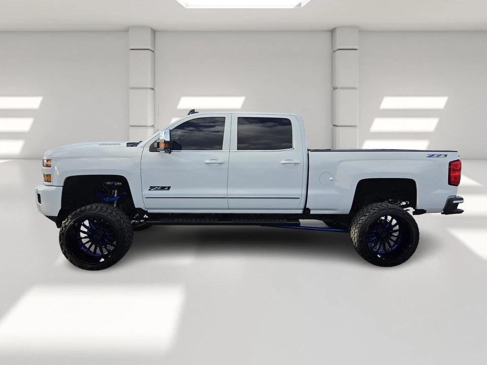 2018 Chevrolet Silverado Heavy Duty 3rd Gen - Image 2 of 21