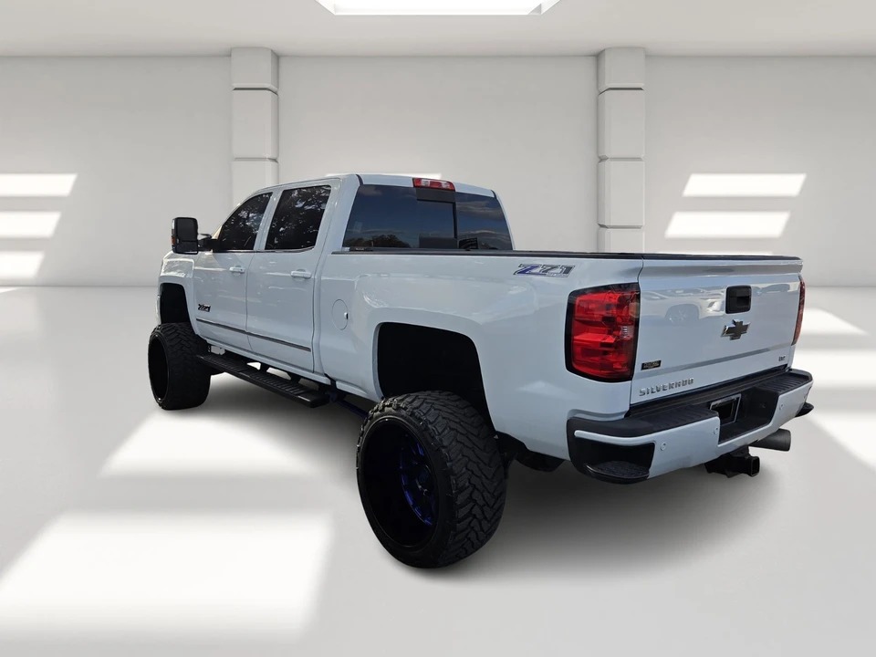 2018 Chevrolet Silverado Heavy Duty 3rd Gen - Image 3 of 21