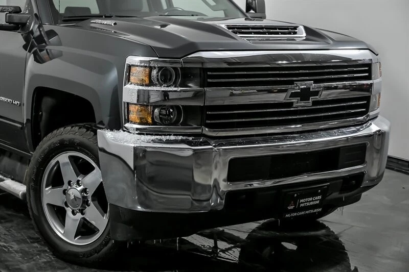 2018 Chevrolet Silverado Heavy Duty 3rd Gen - Image 2 of 21