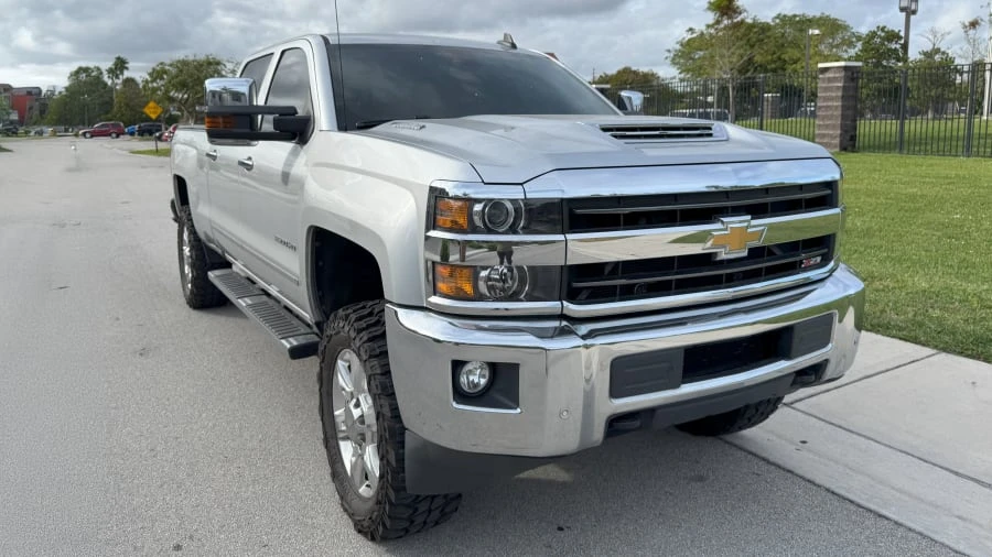 2018 Chevrolet Silverado Heavy Duty 3rd Gen - Image 6 of 12