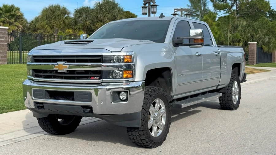 2018 Chevrolet Silverado Heavy Duty 3rd Gen - Image 8 of 12