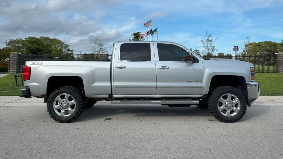 2018 Chevrolet Silverado Heavy Duty 3rd Gen - Image 7 of 12