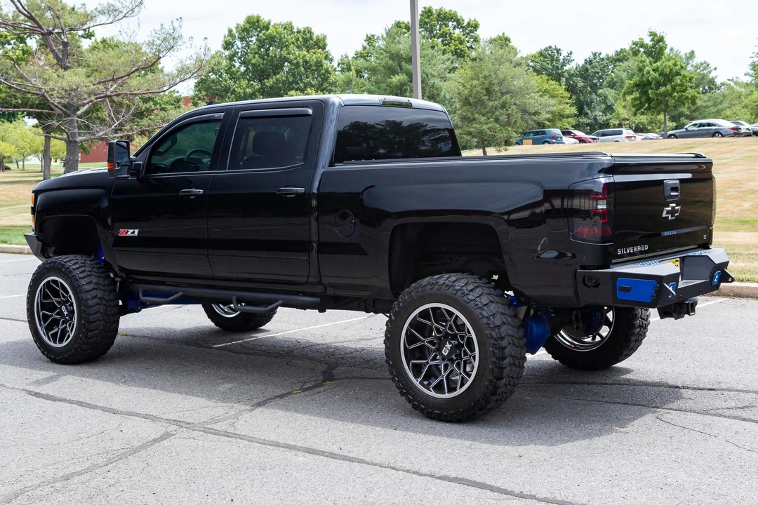 2018 Chevrolet Silverado Heavy Duty 3rd Gen - Image 4 of 31