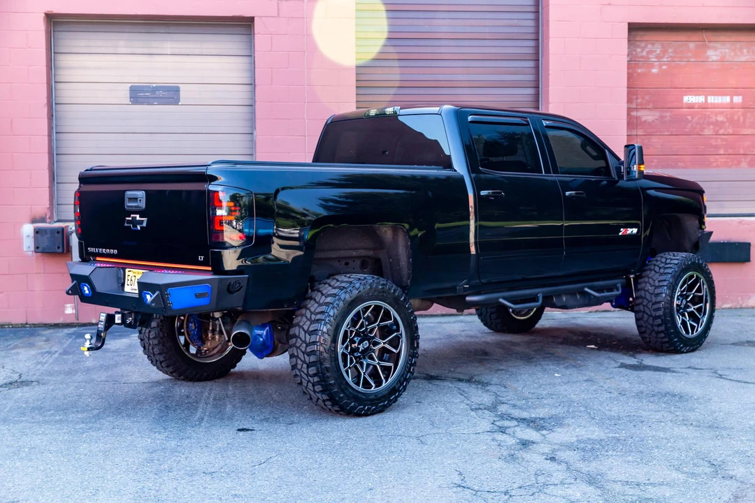 2018 Chevrolet Silverado Heavy Duty 3rd Gen - Image 15 of 31