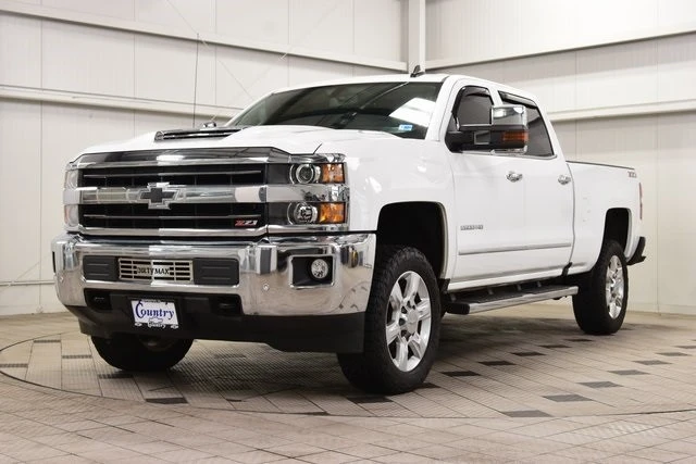 2018 Chevrolet Silverado Heavy Duty 3rd Gen - Image 3 of 21