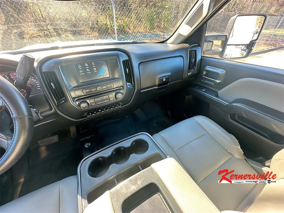 2018 Chevrolet Silverado Heavy Duty 3rd Gen - Image 17 of 21