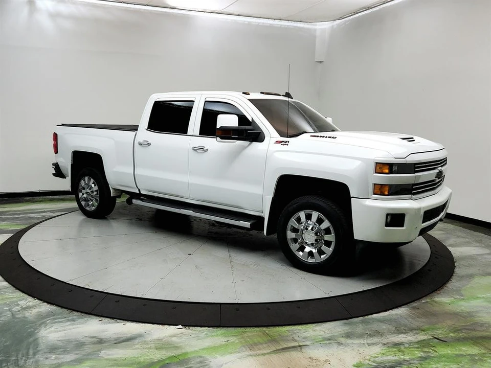 2018 Chevrolet Silverado Heavy Duty 3rd Gen - Image 3 of 12