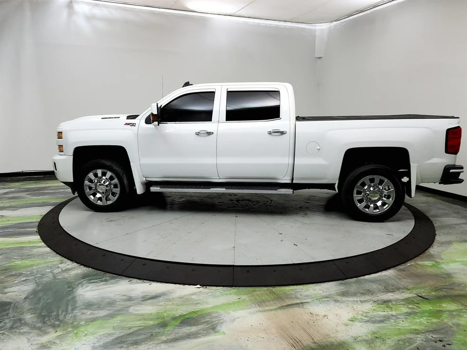 2018 Chevrolet Silverado Heavy Duty 3rd Gen - Image 8 of 12