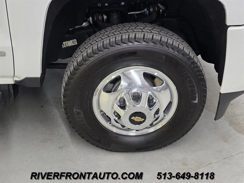 2018 Chevrolet Silverado Heavy Duty 3rd Gen - Image 24 of 31