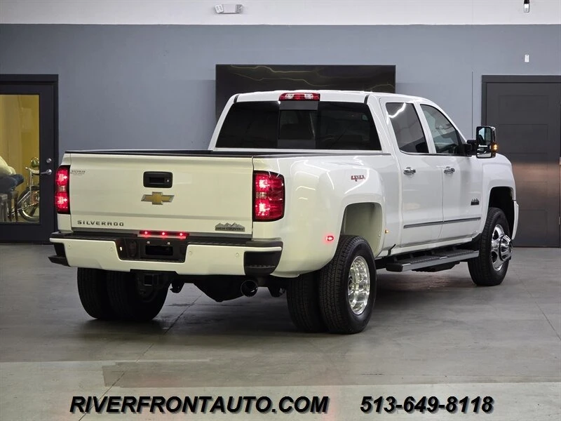 2018 Chevrolet Silverado Heavy Duty 3rd Gen - Image 2 of 31