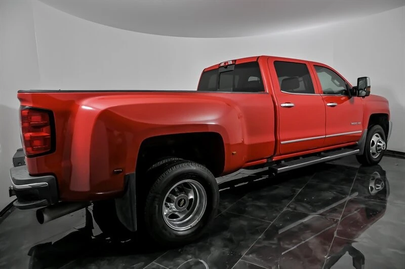 2018 Chevrolet Silverado Heavy Duty 3rd Gen - Image 9 of 21
