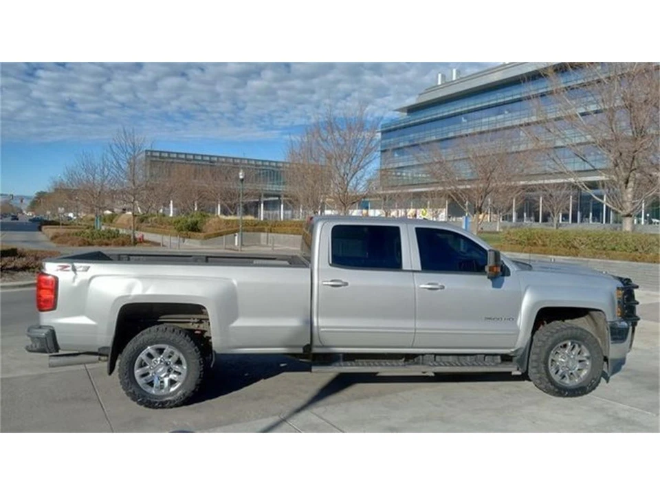 2018 Chevrolet Silverado 3rd Gen - Image 12 of 16