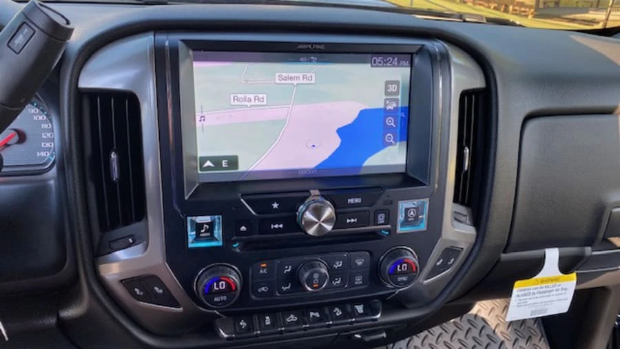 2018 Chevrolet Silverado 3rd Gen - Image 3 of 17