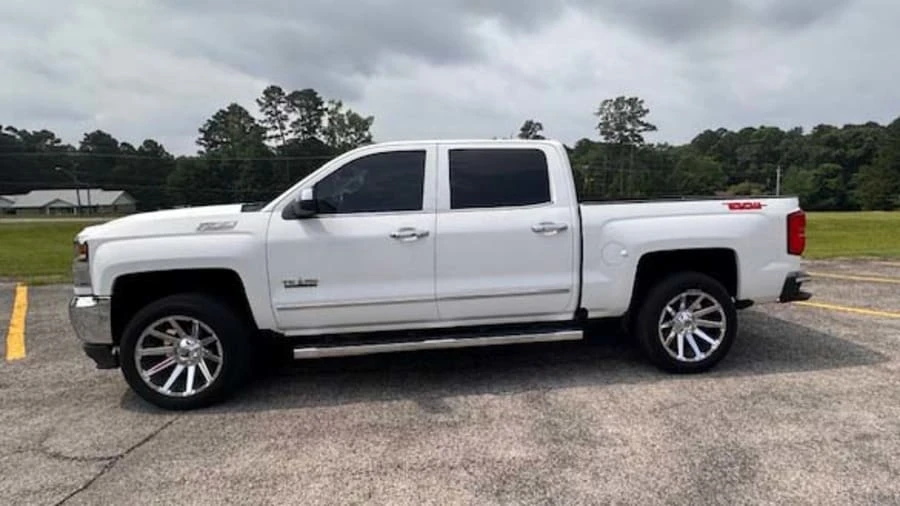 2018 Chevrolet Silverado 3rd Gen - Image 2 of 9