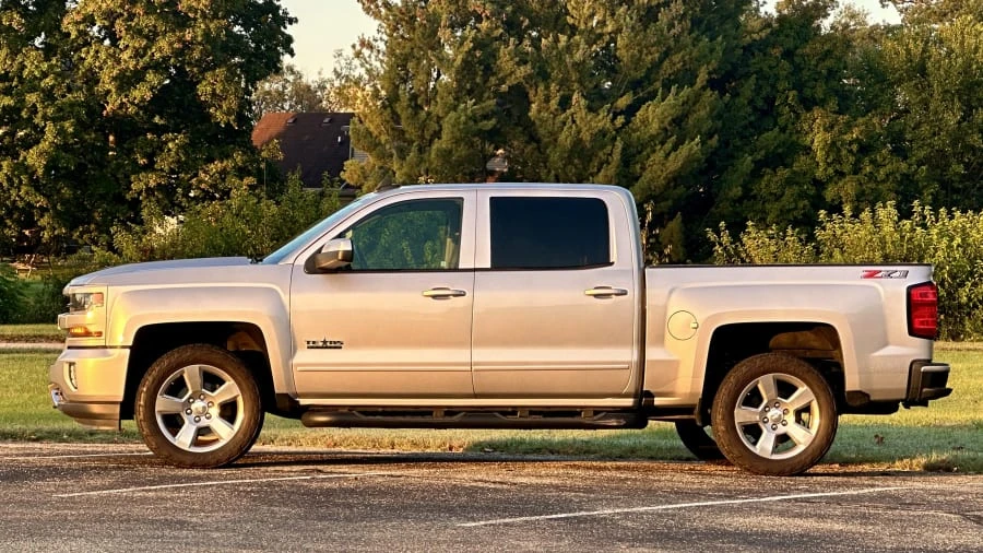 2018 Chevrolet Silverado 3rd Gen - Image 2 of 14