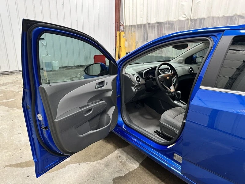 2018 Chevrolet Aveo/Sonic - Image 7 of 12