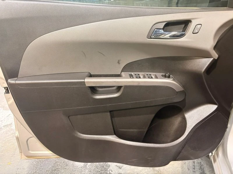 2018 Chevrolet Aveo/Sonic - Image 10 of 12