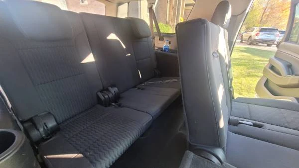 2018 Chevrolet Suburban 12th Gen - Image 4 of 8