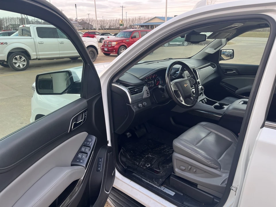 2018 Chevrolet Suburban 10th Gen - Image 9 of 12