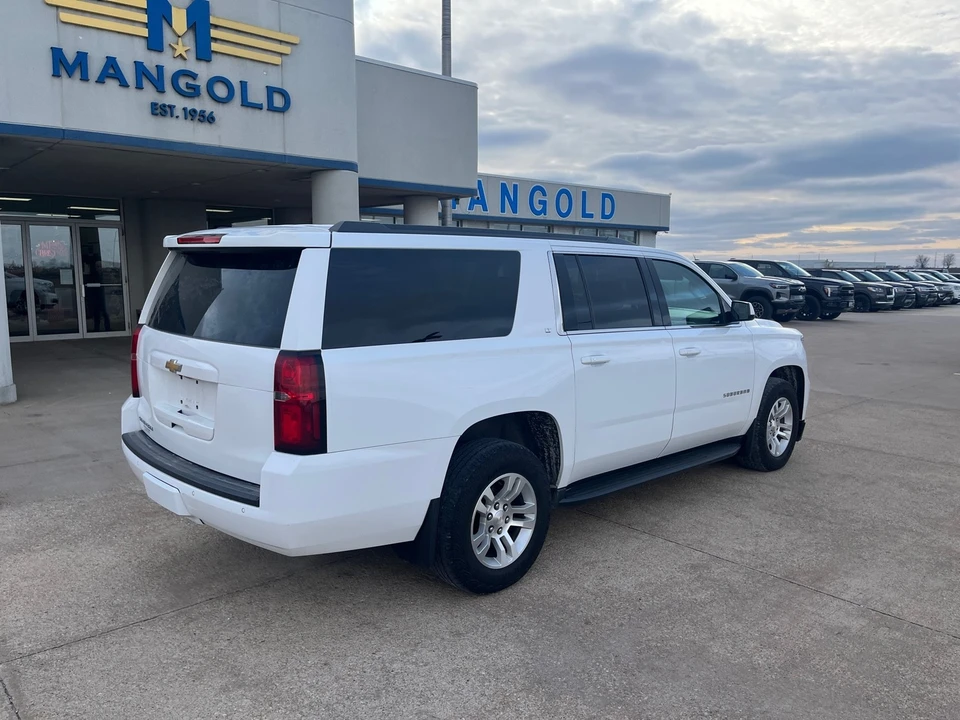 2018 Chevrolet Suburban 10th Gen - Image 8 of 12
