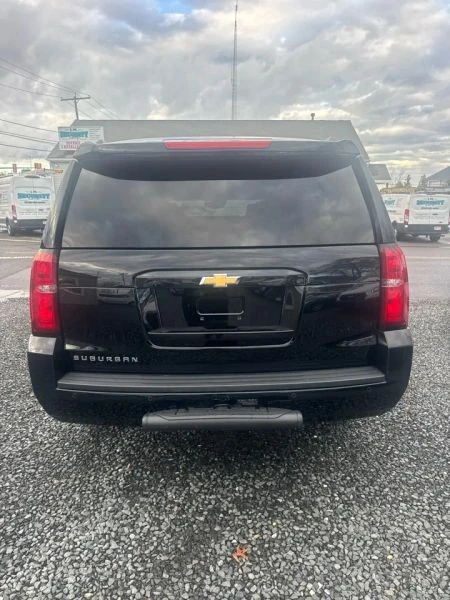 2018 Chevrolet Suburban 11th Gen - Image 4 of 12