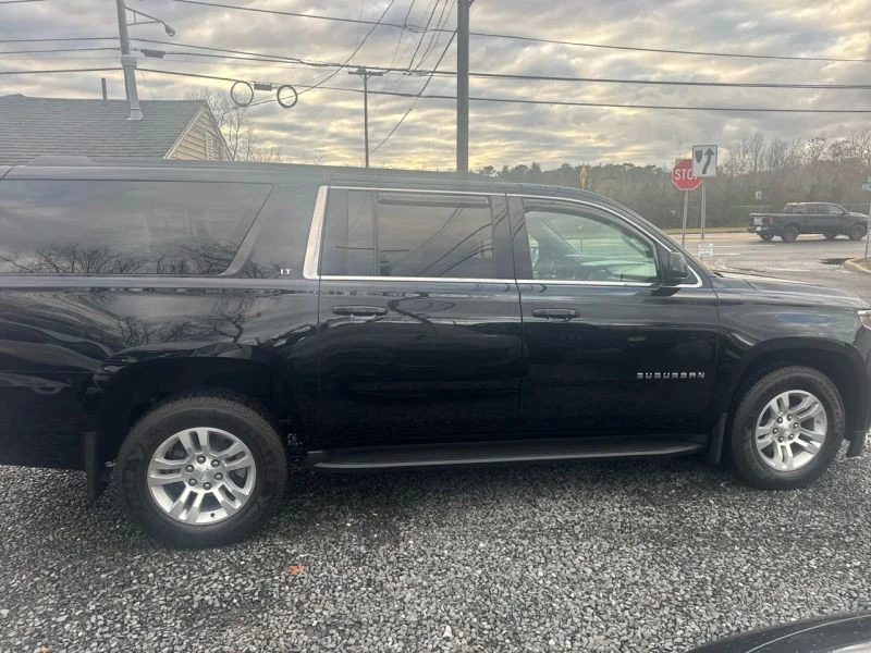 2018 Chevrolet Suburban 11th Gen - Image 6 of 12