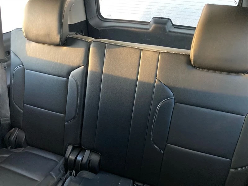 2018 Chevrolet Suburban 12th Gen - Image 14 of 21