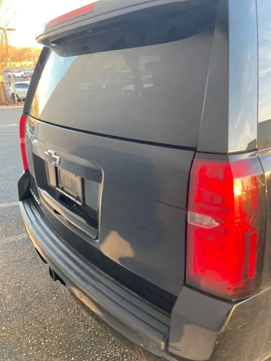 2018 Chevrolet Suburban 12th Gen - Image 10 of 21