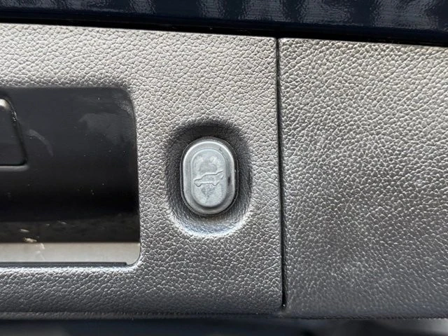 2018 Chevrolet Tahoe 4th Gen - Image 15 of 21