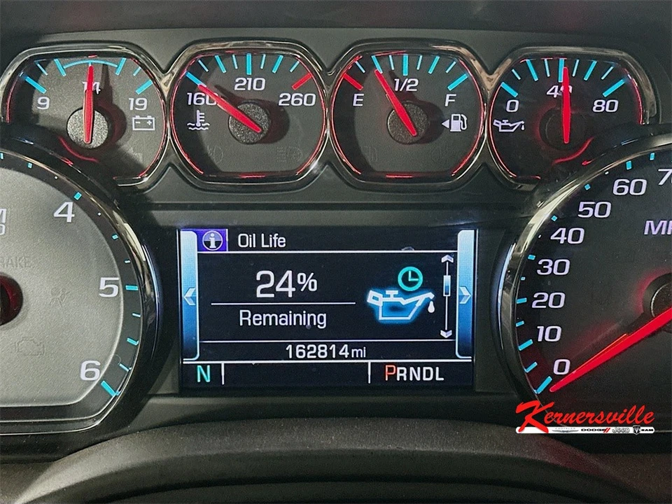 2018 Chevrolet Tahoe 4th Gen - Image 15 of 21